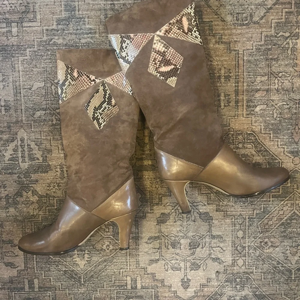 Vintage Brown Leather and Suede Boots Sz 8 - Picture 6 of 14